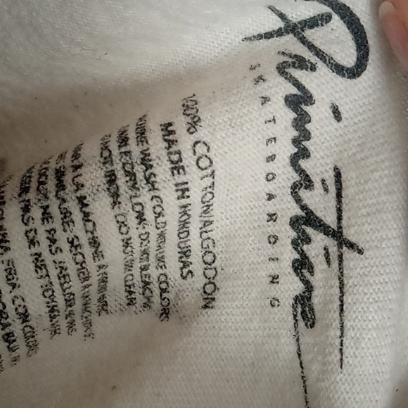 Beige primitive floral skull skateboard t-shirt - Picture 3 of 3